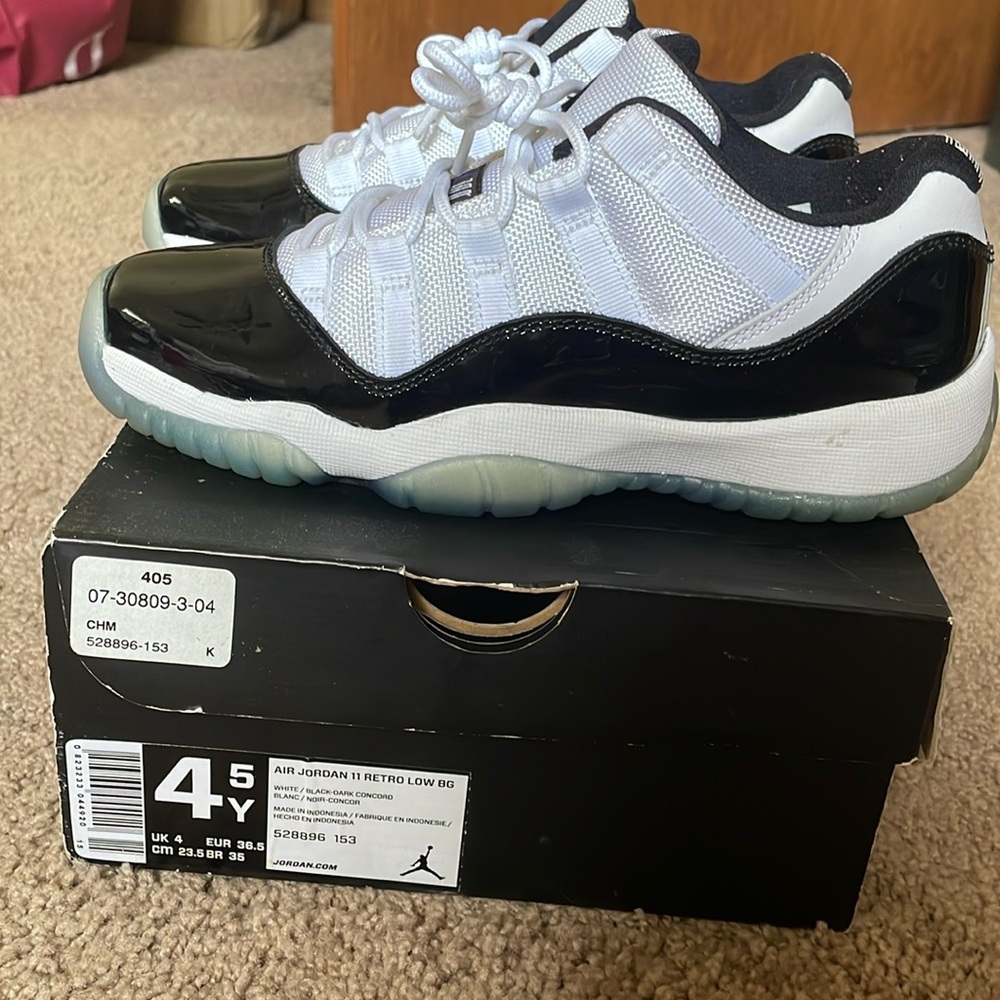 Jordan 11 Concord